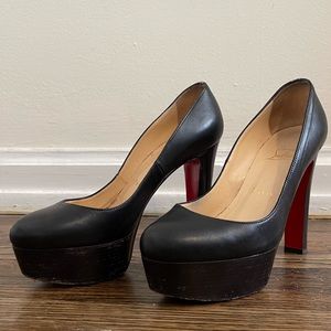 Classic black Loubitans